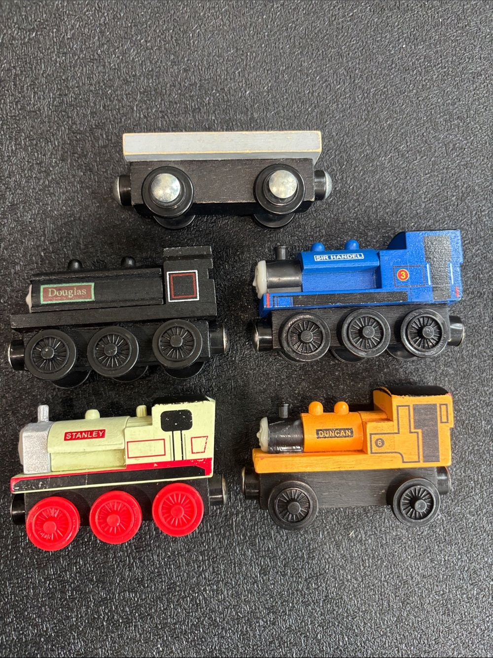 5-pc bundle Thomas the train Assorted Wooden Toy Train Engines